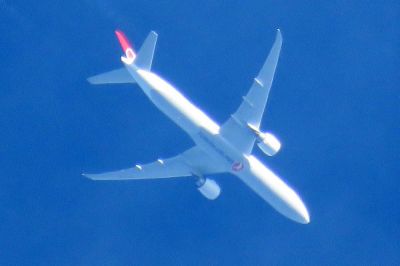 Okuženi je bil na letalu Turkish Airlines