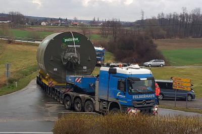 Tovor potuje v spremstvu policistov, foto: PU Maribor