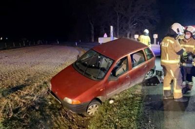 Gasilci so s tehničnim posegom rešili voznika iz vozila, foto: 112 Ptuj