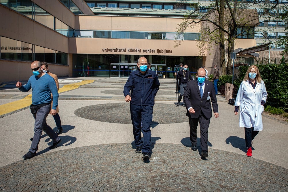 Predsednik vlade Janez Janša je obiskal UKC Ljubljana, foto: Kabinet predsednika vlade