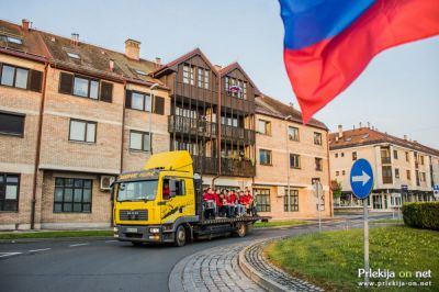 Budnica bo letos zvenela iz gasilskih vozil