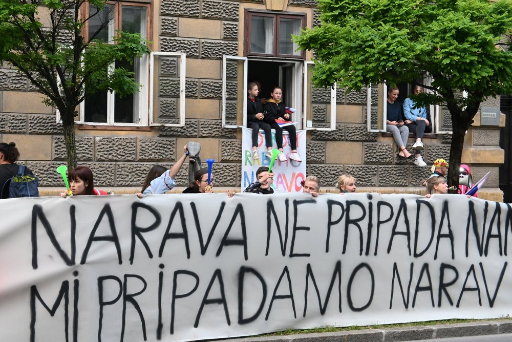 V zadnjih tednih se vrstijo protesti tudi zaradi poseganja v naravo