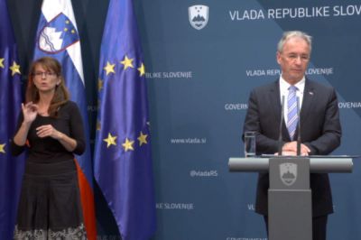 Aleš Hojs je o odstopu povedal na novinarski konferenci