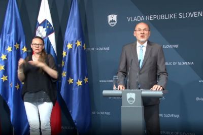 Novinarska konferenca, vir: Urad vlade za komuniciranje