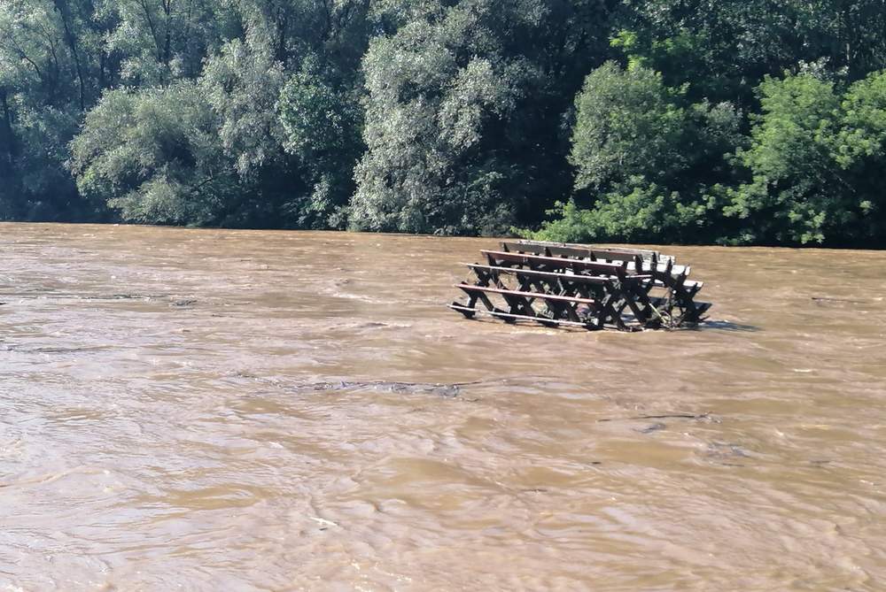 Mura je odnesla kolo, foto: Zavod za turizem, kulturo in šport Beltinci