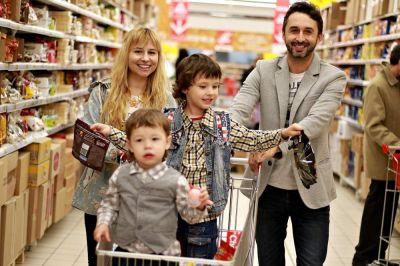 Trgovci bodo lahko obratovalni čas spet določili v skladu s svojo poslovno odločitvijo