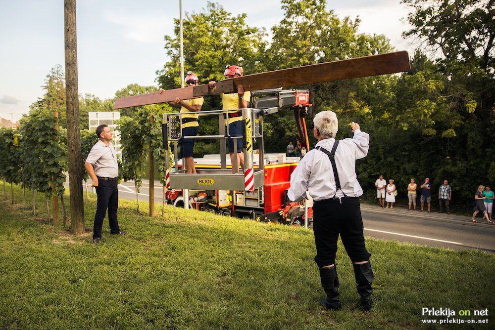 Postavljanje klopotca v Ormožu