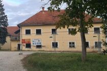 Stara šola v Stročji vasi