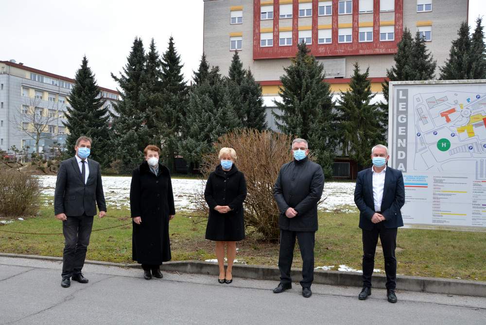 Alenka Forte na obisku Splošne bolnišnice Murska Sobota