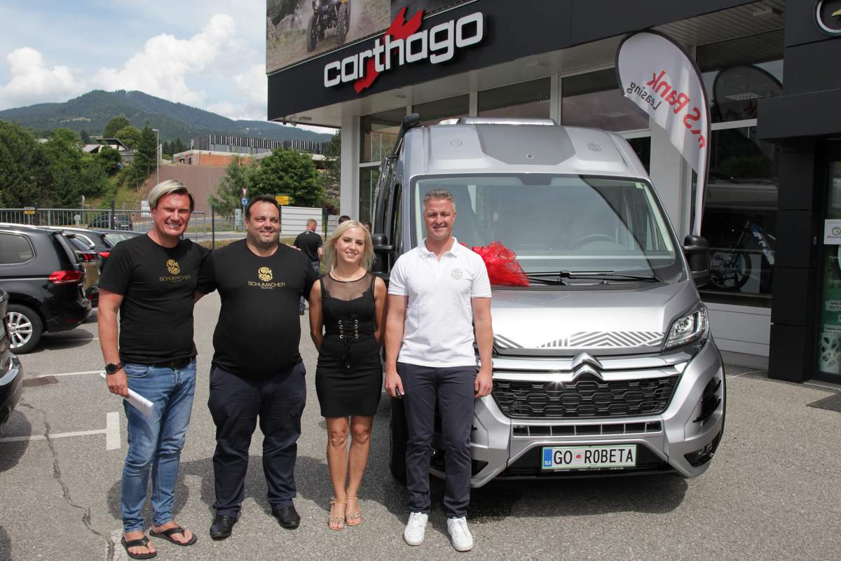 Ralf Schumacher je podpisal pogodbo o sodelovanju s slovenskim podjetjem Robeta d.o.o.