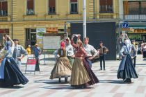 Folklorna in vokalna skupina Leščeček