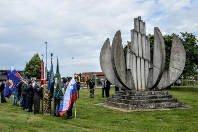 Pohod do spominskih obeležij v Veržeju