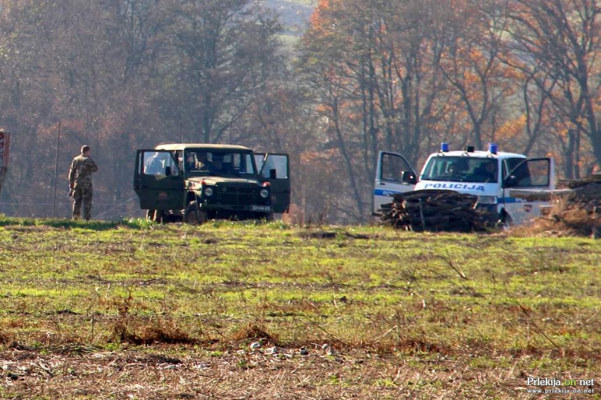 Policisti so prijeli tujce