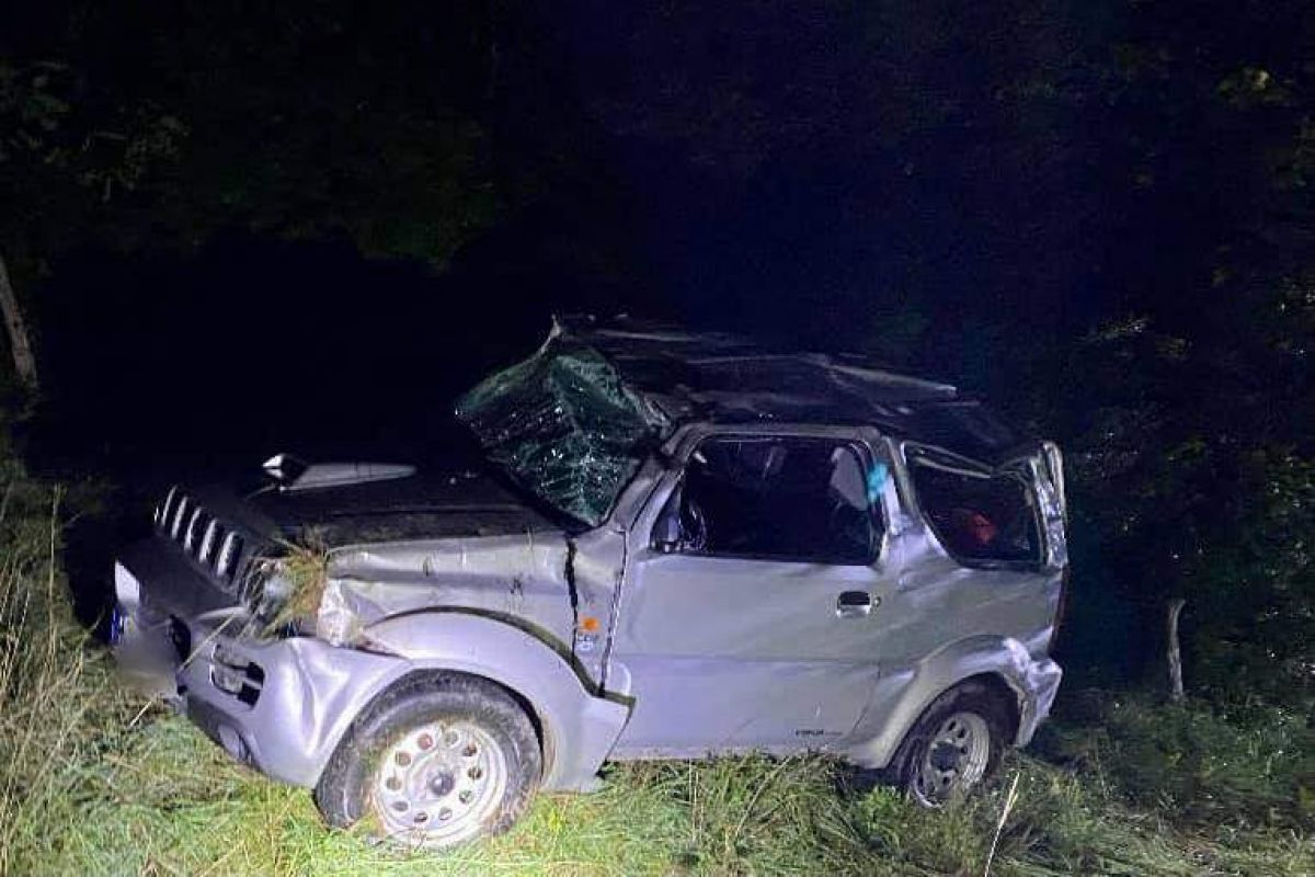 Vozilo se je večkrat prevrnilo