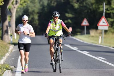 Ultramaratonka Špela Šavs bo za Junake 3. nadstropja tekla tudi skozi Prlekijo