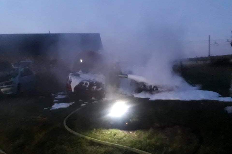 Zgoreli sta dve vozili Zgoreli sta dve vozili