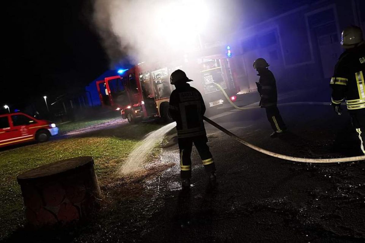 Požar so pogasili gasilci Požar so pogasili gasilci