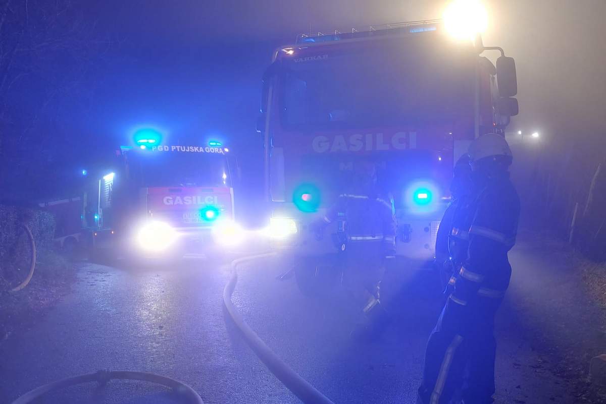 Požar so pogasili gasilci Požar so pogasili gasilci