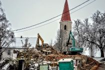 Rušenje stare šole pri Mali Nedelji