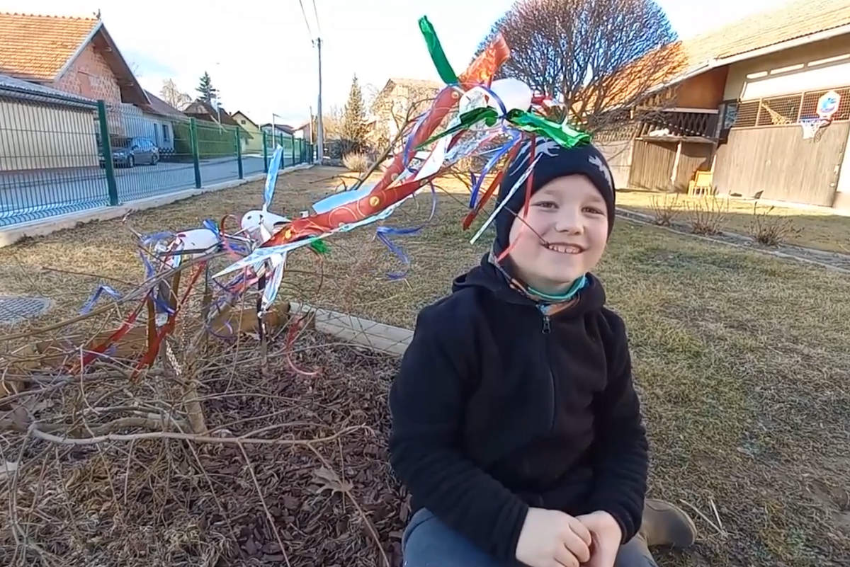 Čestitke 6-letnemu Andražu Černelu za pogumno predstavitev izdelka. Čestitke 6-letnemu Andražu Černelu za pogumno predstavitev izdelka.