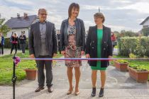 Odprtje energetsko prenovljene zgradbe šole in vrtca na Cvenu