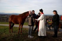 Blagoslov konjev na Kapelskem Vrhu