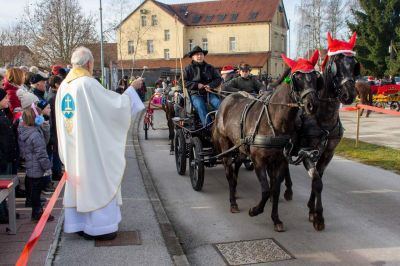 Blagoslov konjev v Križevcih pri Ljutomeru