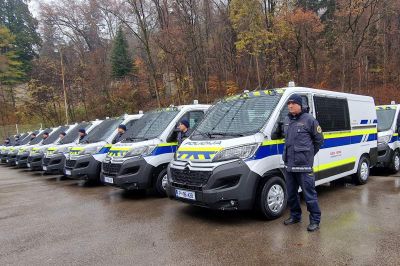 Nove marice čakajo na odhod v policijske enote, foto: Ministrstvo za notranje zadeve