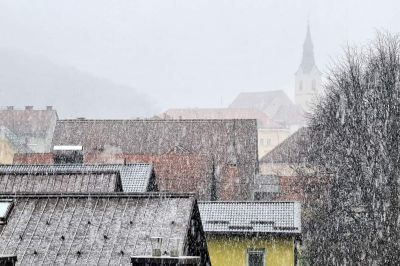 Možen bo sneg do nižin