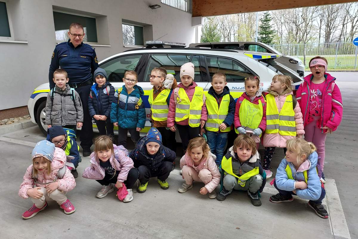 Otroci Vrtca Manka Golarja Gornja Radgona so obiskali Policijsko postajo Gornja Radgona