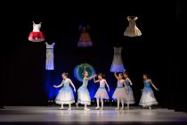 Baletna produkcija Sanje o poletni noči