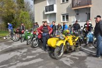 Blagoslov traktorjev in starejših vozil na Polenšaku