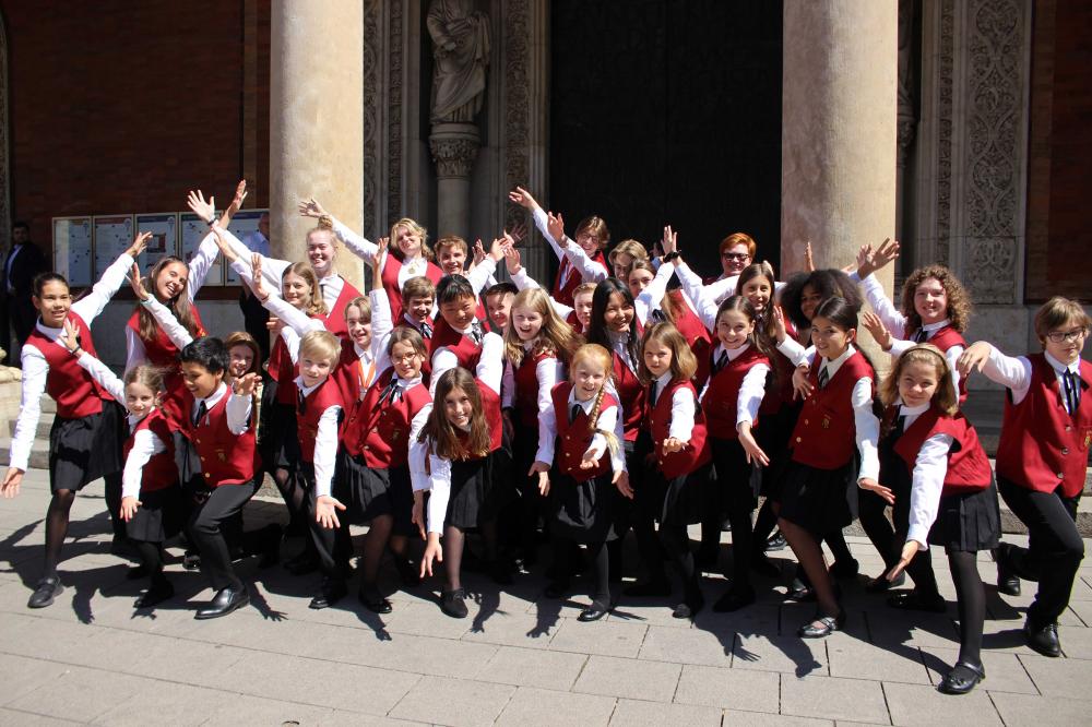 Koncert otroških zborov München Chorbuben in München Cbormädchen