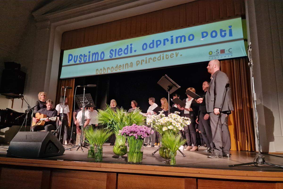 Dobrodelna prireditev »Pustimo sledi, odprimo poti«