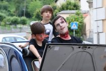 Zombie povorka na Grossmannovem festivalu