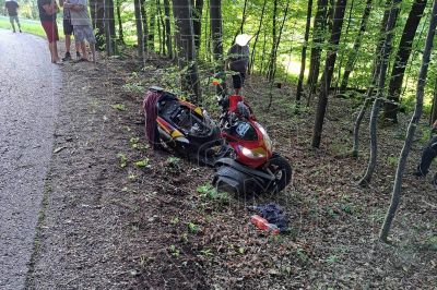 Voznik mopeda je zapeljal v gozd, foto: PGD Ljutomer