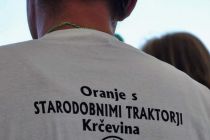 Oranje s starodobnimi traktorji na Krčevini