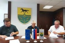 Podpis pogodbe za rekonstrukcijo javne poti v Križevcih