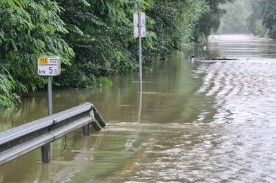 Mura je poplavila