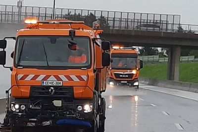 Cesto so počistili in je znova odprta, foto: DARS