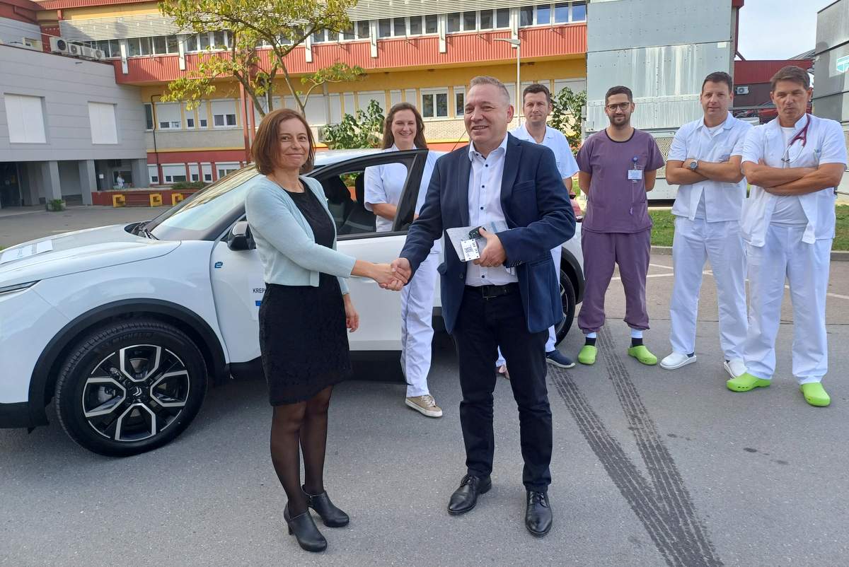 Novo električno vozilo za potrebe Mobilnega paliativnega tima