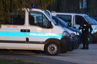 Policija