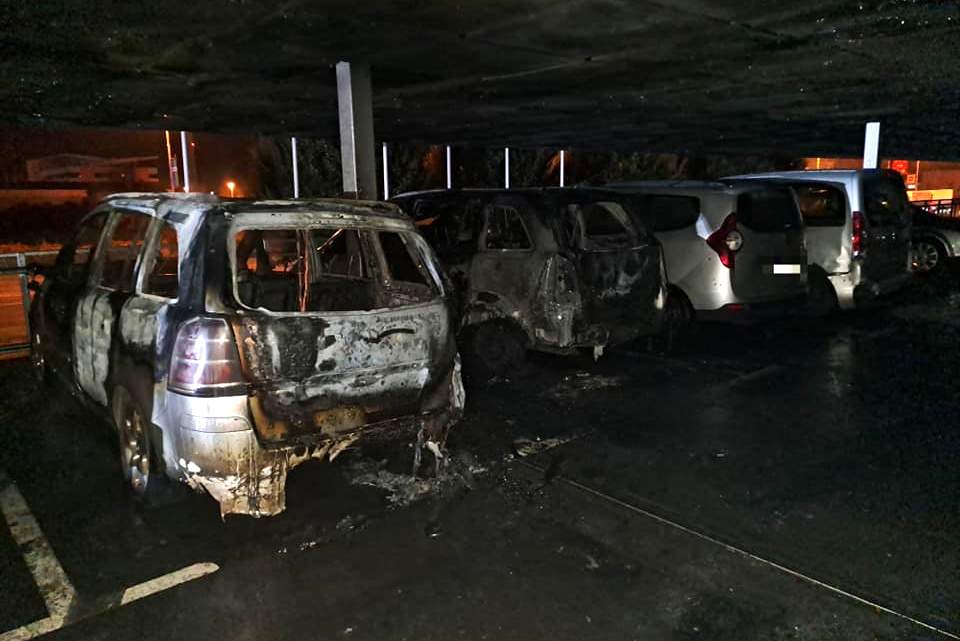 Zagorelo je več vozil Zagorelo je več vozil