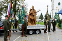 Postavitev lesene skulpture sv. Huberta