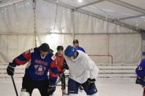 5. novoletni turnir v hokeju na ledu