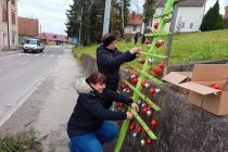 Božično-novoletna okrasitev Male Nedelje