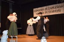 Zapojmo in zaplešimo mlajši in starejši