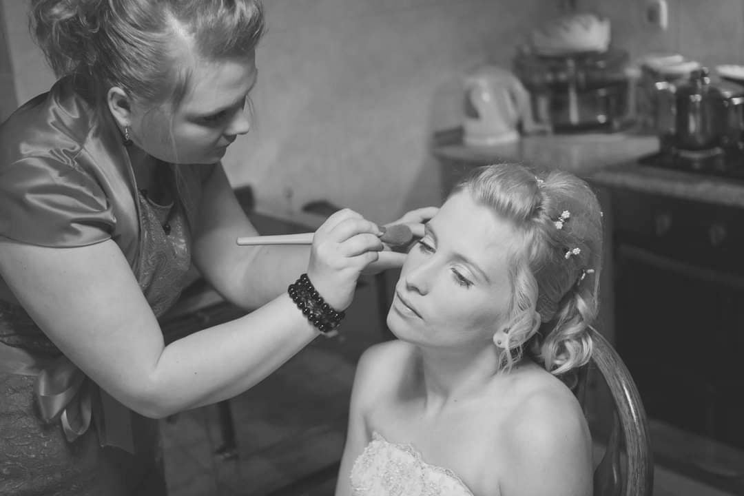 Denar se zbira v frizerskem salonu Denar se zbira v frizerskem salonu