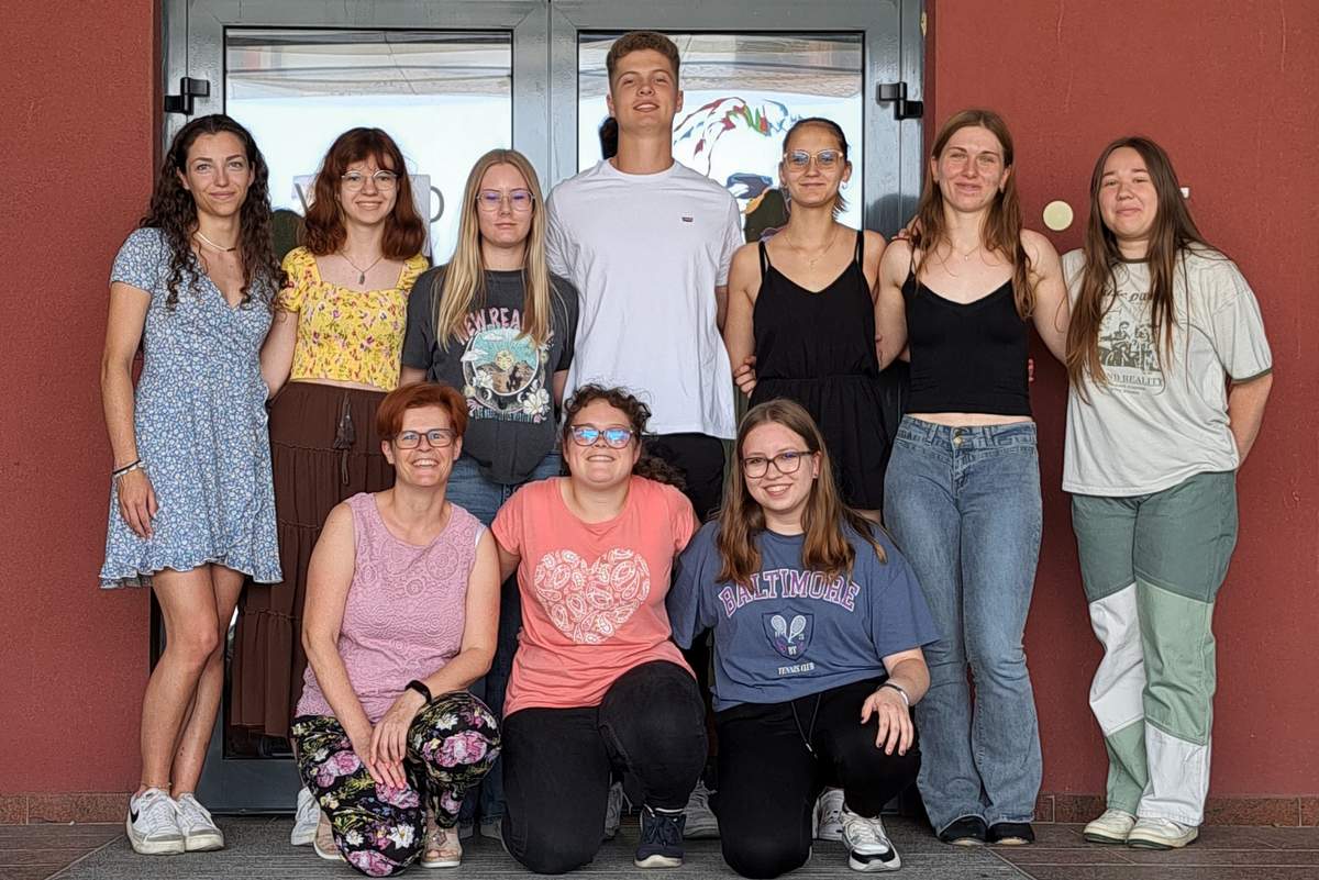 Vseh 11 dijakov je bilo nadpovprečno uspešnih