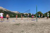 Otroci na letovanju v Baški